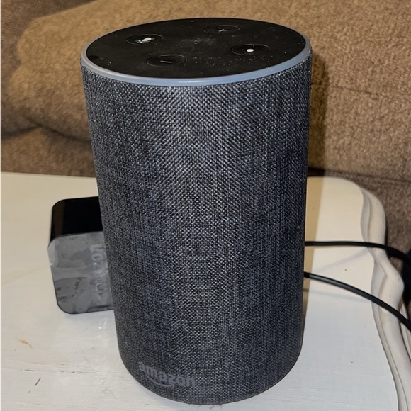 Amazon echo - Picture 1 of 1